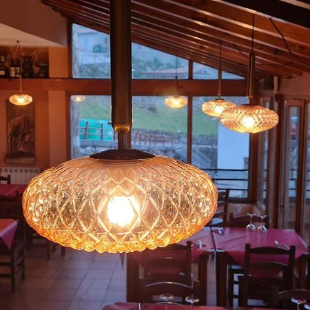 Отель Taberna De Тревизо Экстерьер фото